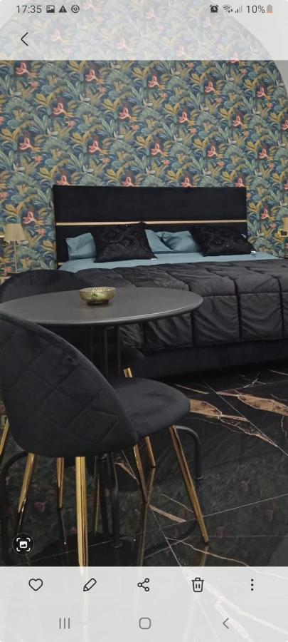 Casa Suite Del Cardinale เนเปิลส์ ภายนอก รูปภาพ