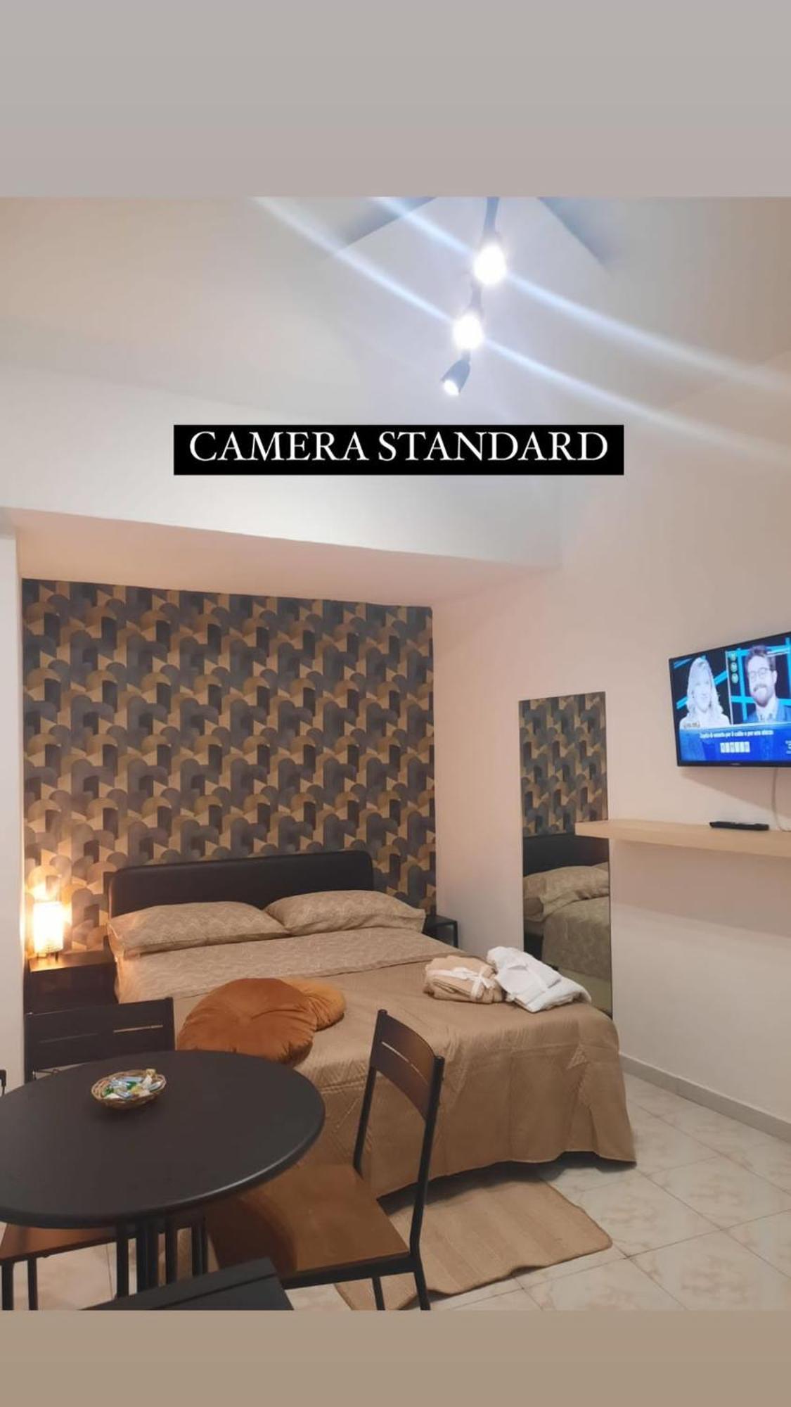 Casa Suite Del Cardinale เนเปิลส์ ภายนอก รูปภาพ